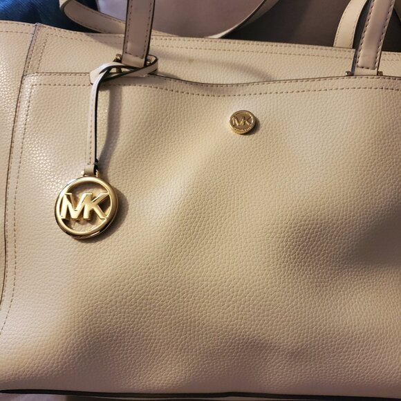 Michael Kors MK Medium White Leather Tote - Picture 1 of 2